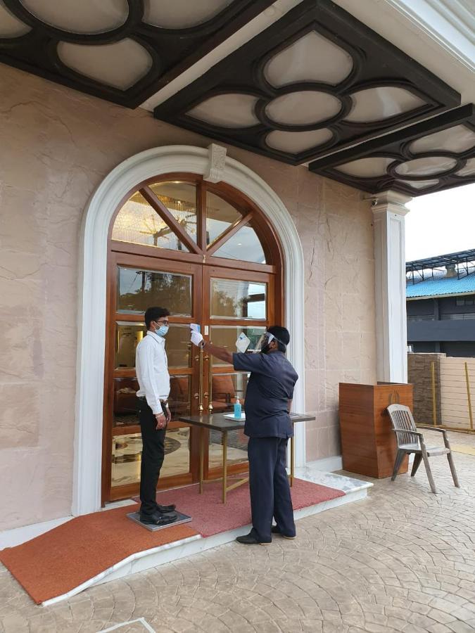 Hotel Mbc Citadel ナーシク エクステリア 写真